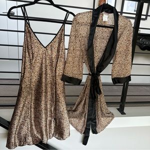 Vintage slip and robe set